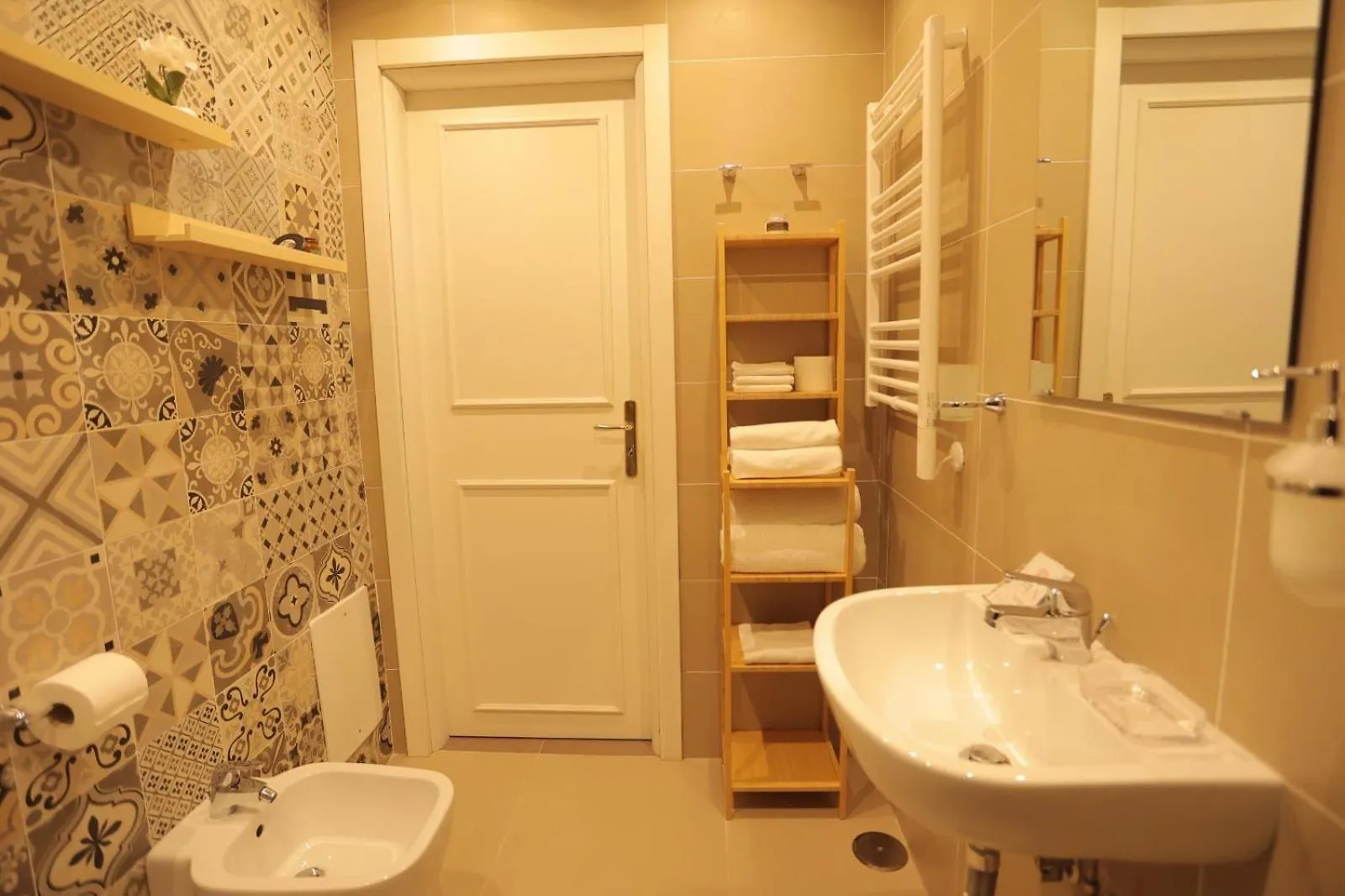 B&B Scarlatti 60 Naples 0*,  Italy