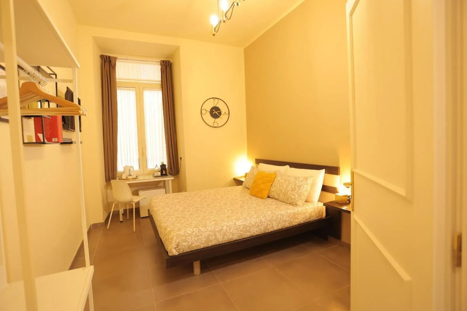Bed & Breakfast B&B Scarlatti 60 Naples Italy