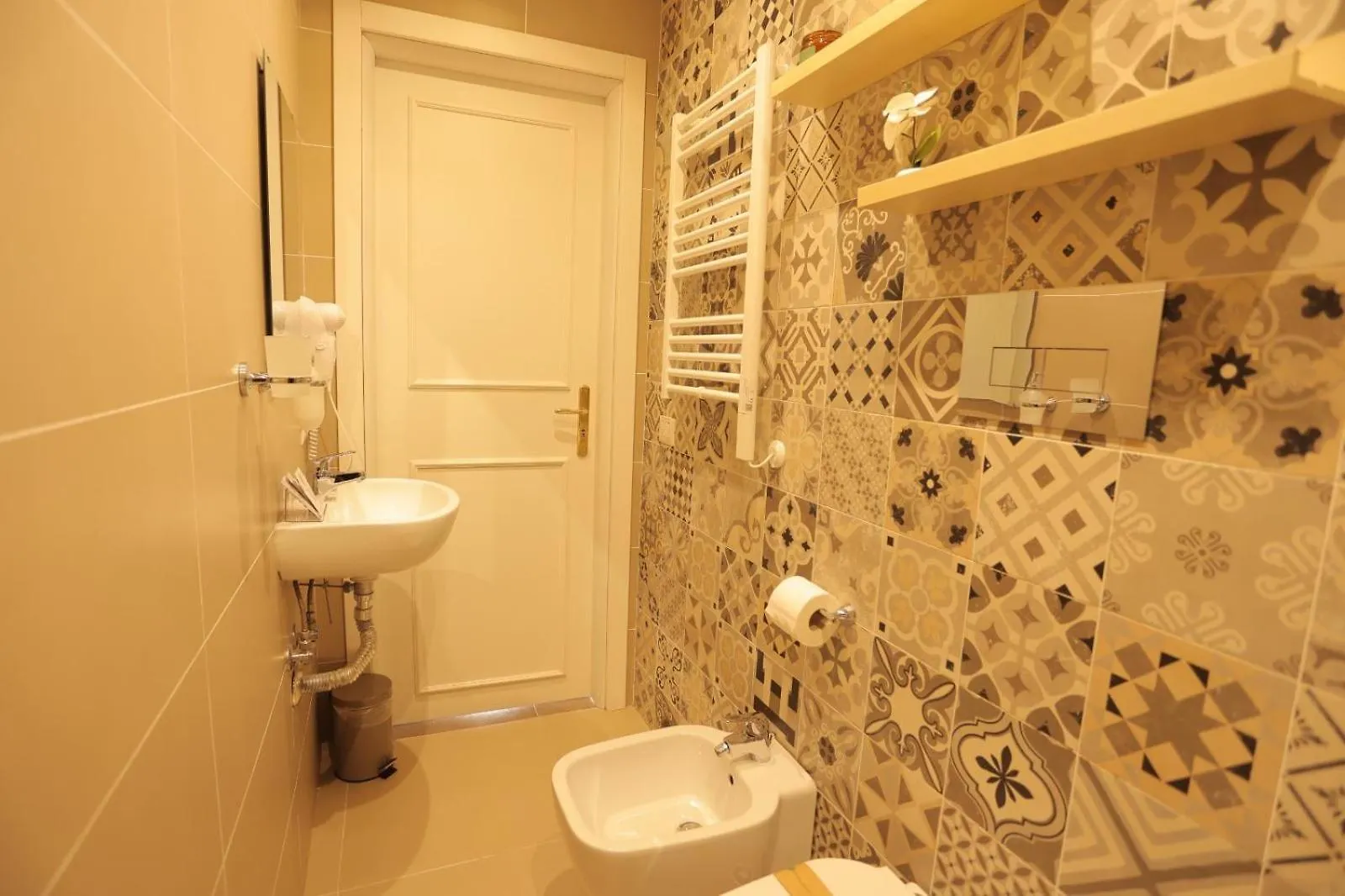 Bed & Breakfast B&B Scarlatti 60 Naples Italy