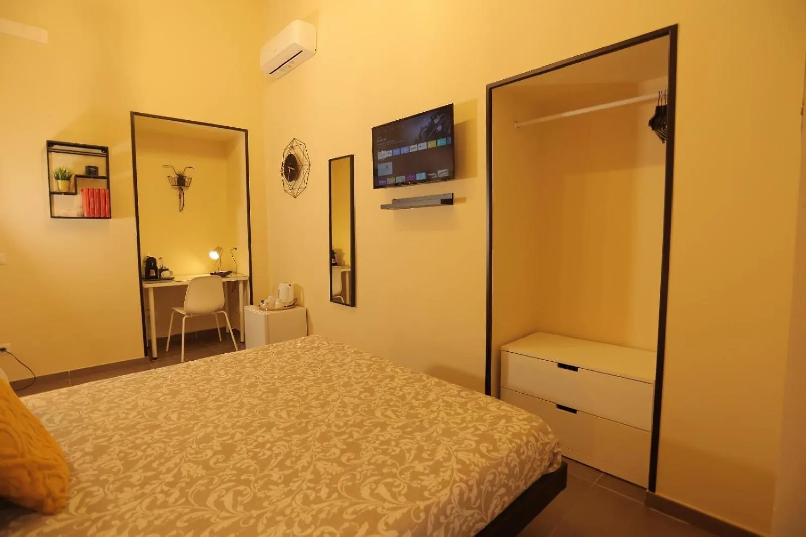 B&B Scarlatti 60 Naples